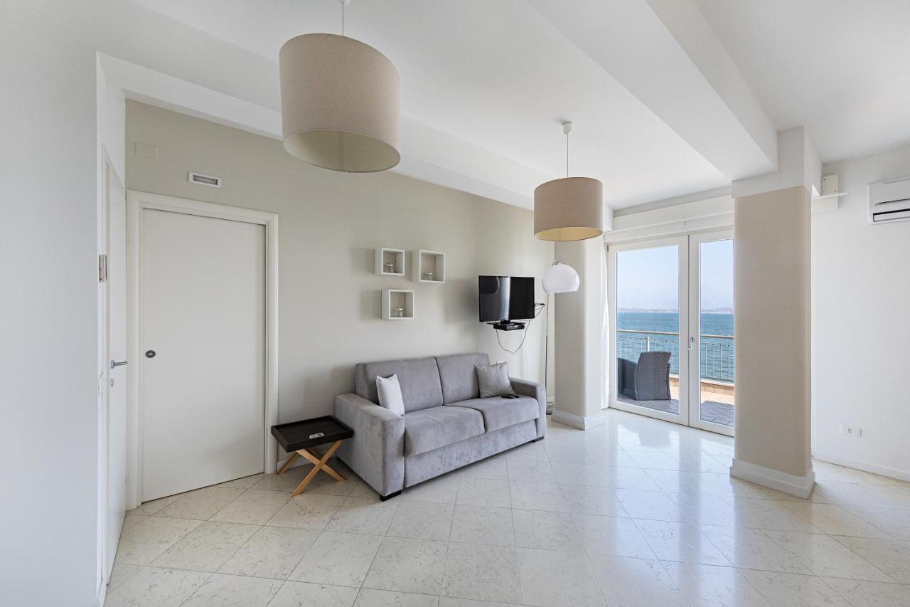 Residenza Miralago By Wonderful Italy Desenzano del Garda Dış mekan fotoğraf