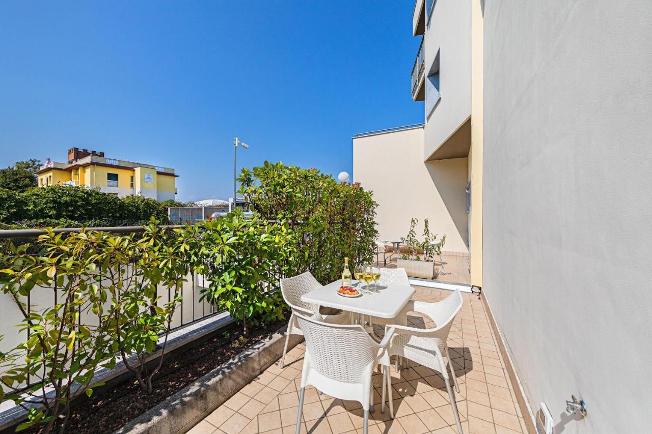 Residenza Miralago By Wonderful Italy Desenzano del Garda Dış mekan fotoğraf