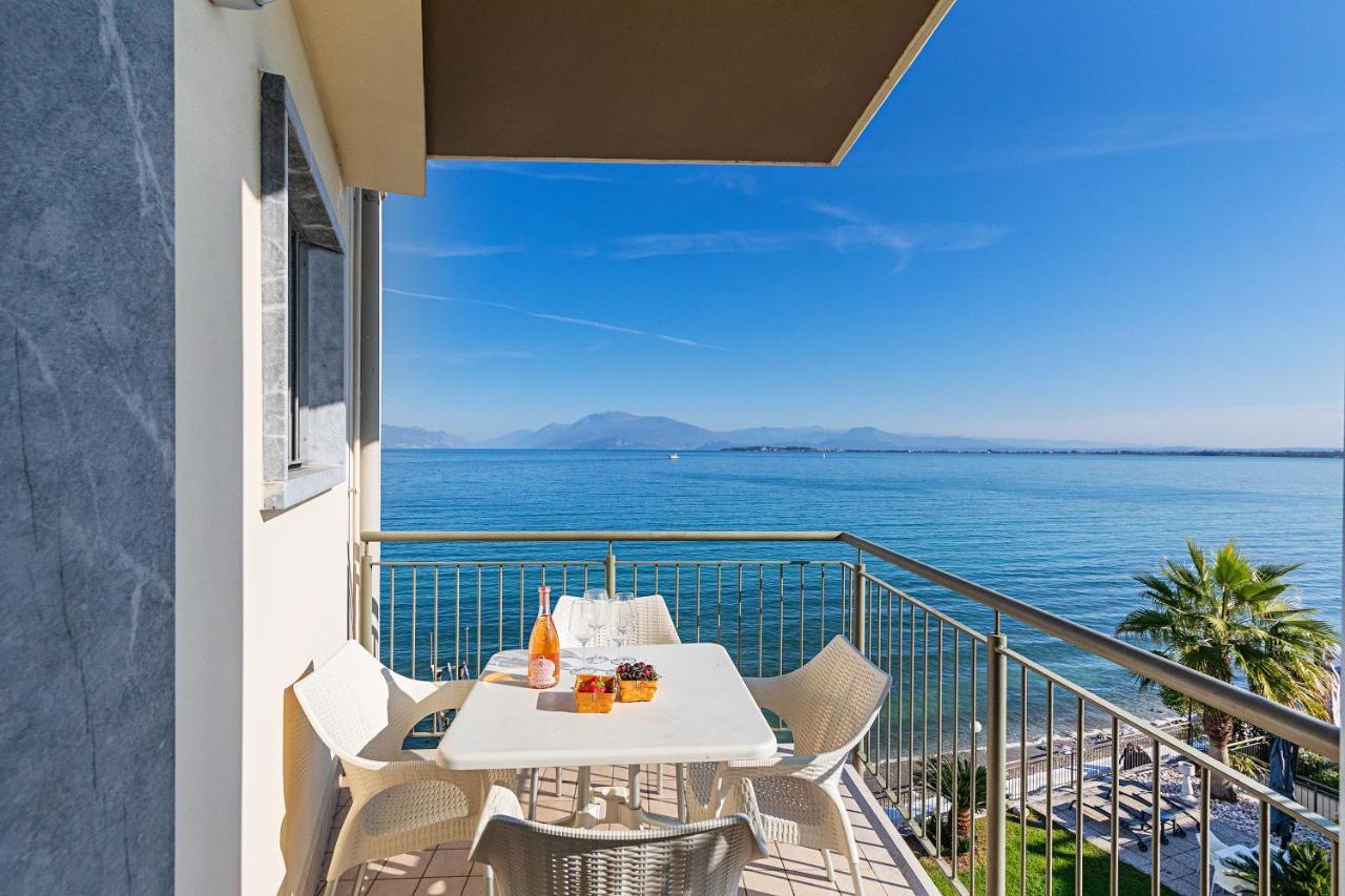 Residenza Miralago By Wonderful Italy Desenzano del Garda Dış mekan fotoğraf