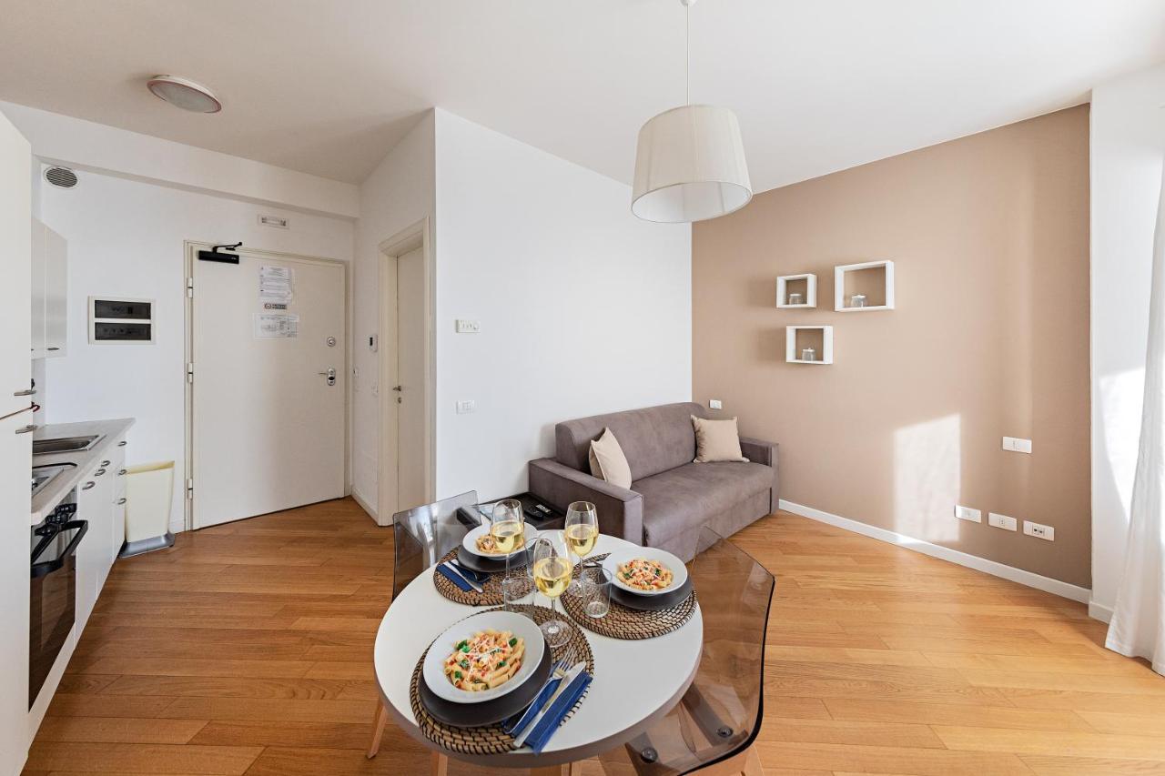 Residenza Miralago By Wonderful Italy Desenzano del Garda Dış mekan fotoğraf